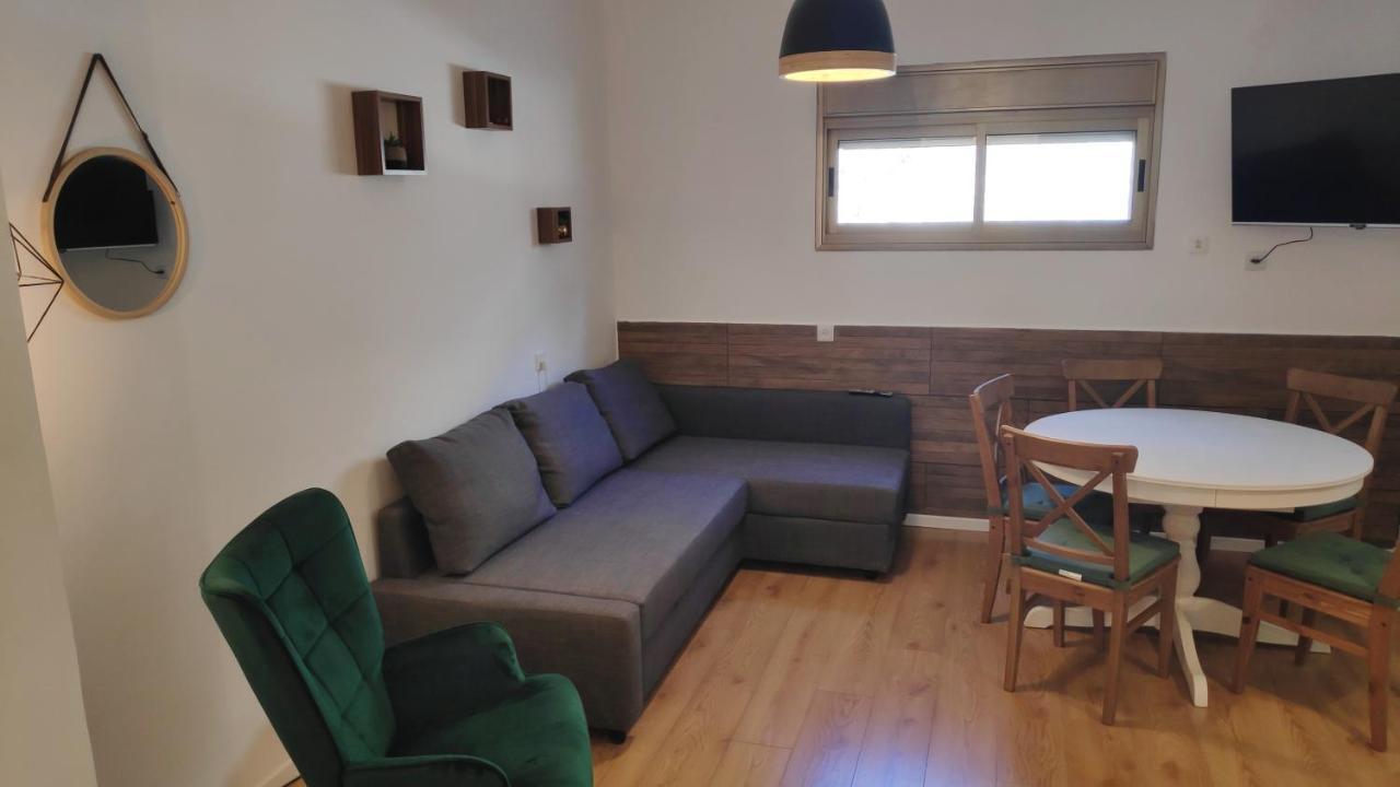 Apartament אחת ויחידה - One & Only Ma’alot-Tarszicha Zewnętrze zdjęcie