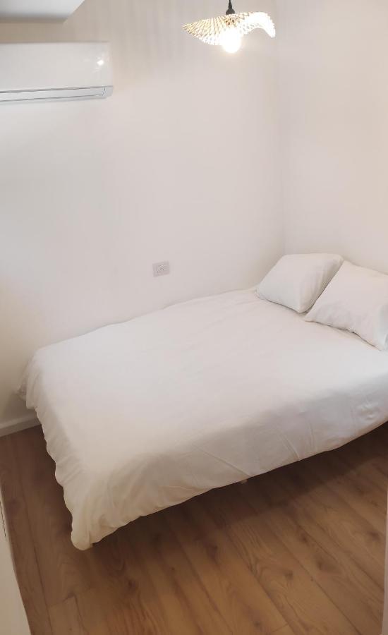 Apartament אחת ויחידה - One & Only Ma’alot-Tarszicha Zewnętrze zdjęcie