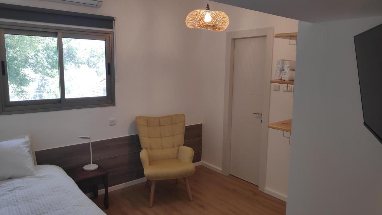 Apartament אחת ויחידה - One & Only Ma’alot-Tarszicha Zewnętrze zdjęcie